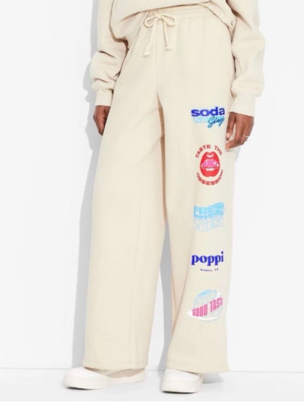 Poppi Stay Juicy Sweatpants Wide Leg Graphic Lounge Pants Beige Medium